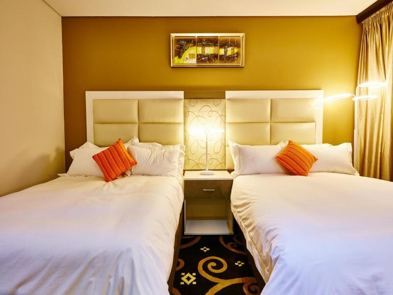 Palm Continental Hotel image