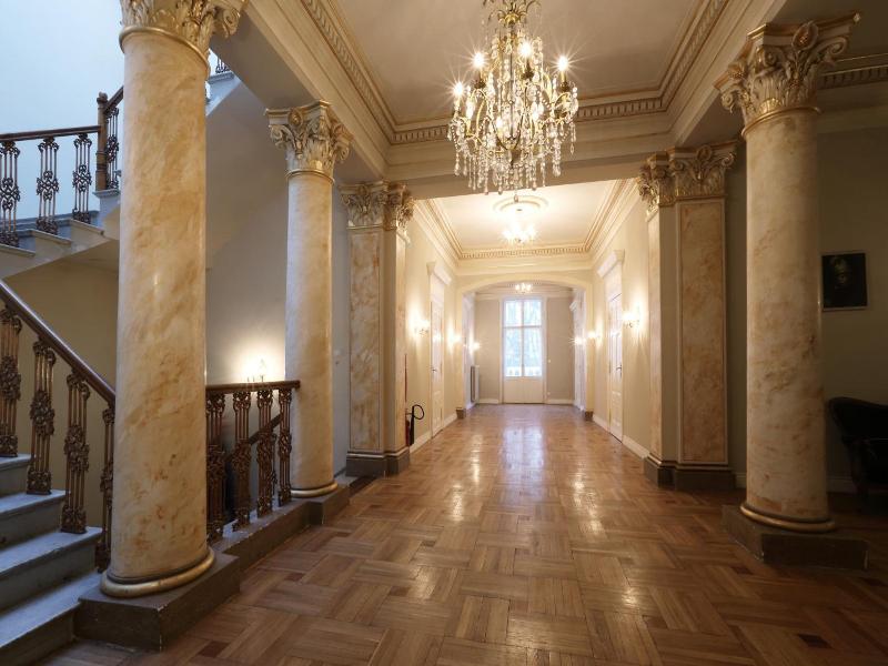 Palac Biedrusko image