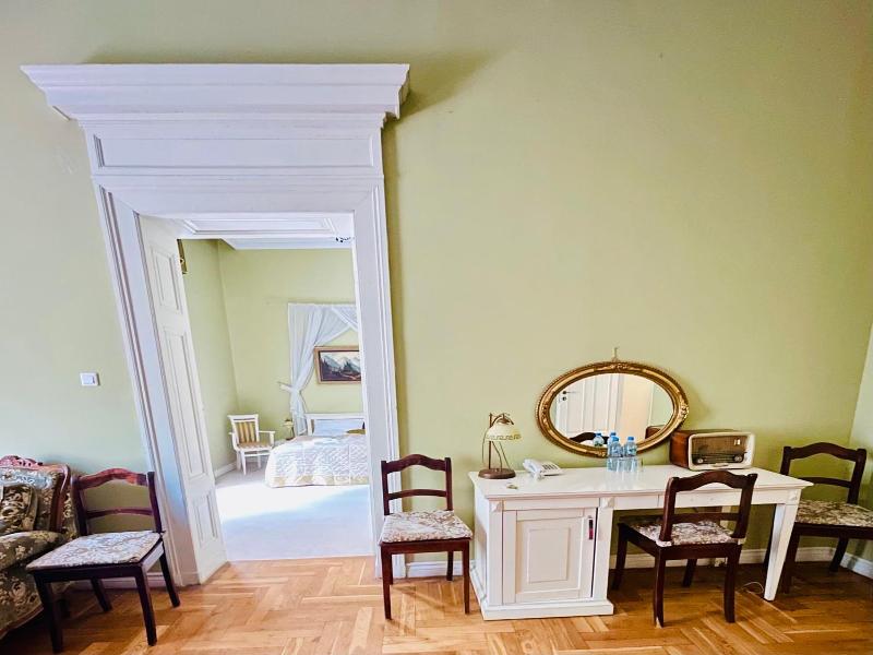 Palac Biedrusko image