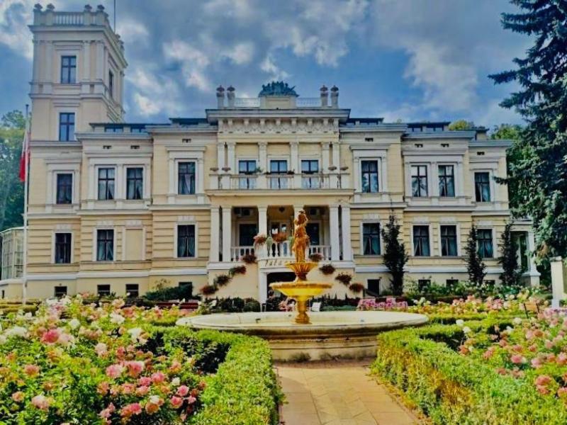 Palac Biedrusko image