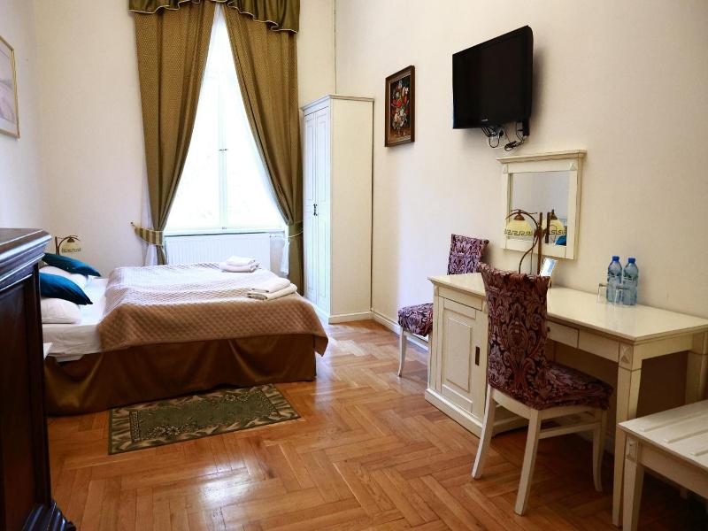 Palac Biedrusko image