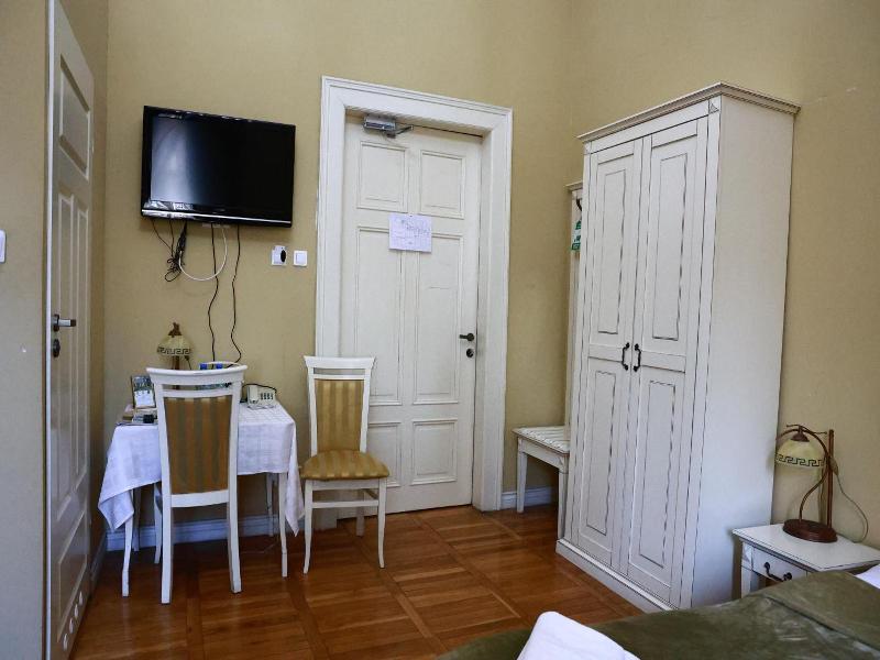 Palac Biedrusko image