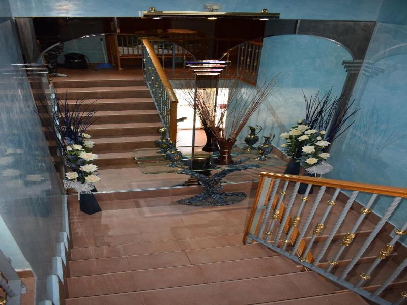 Hotel Los Leones El Mas Cercano A Warner image