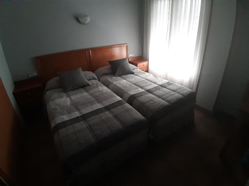 Hotel Los Leones El Mas Cercano A Warner image