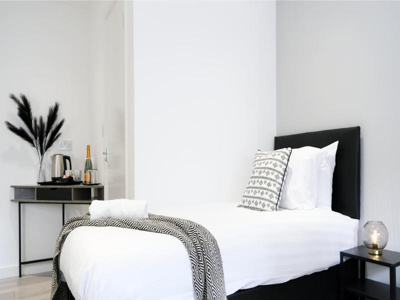 The Kop End Hotel By Serviced Living Liverpool