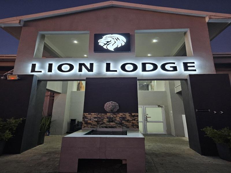 Lion Lodge image