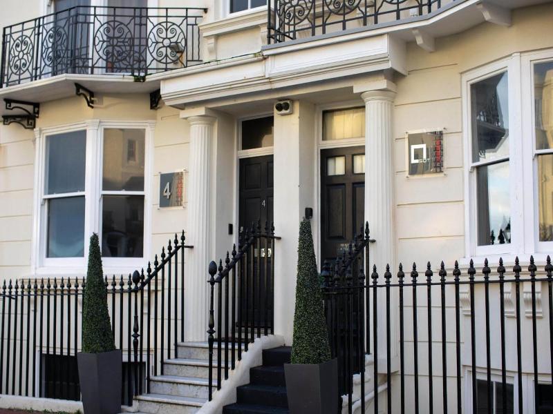 Square Townhouse image