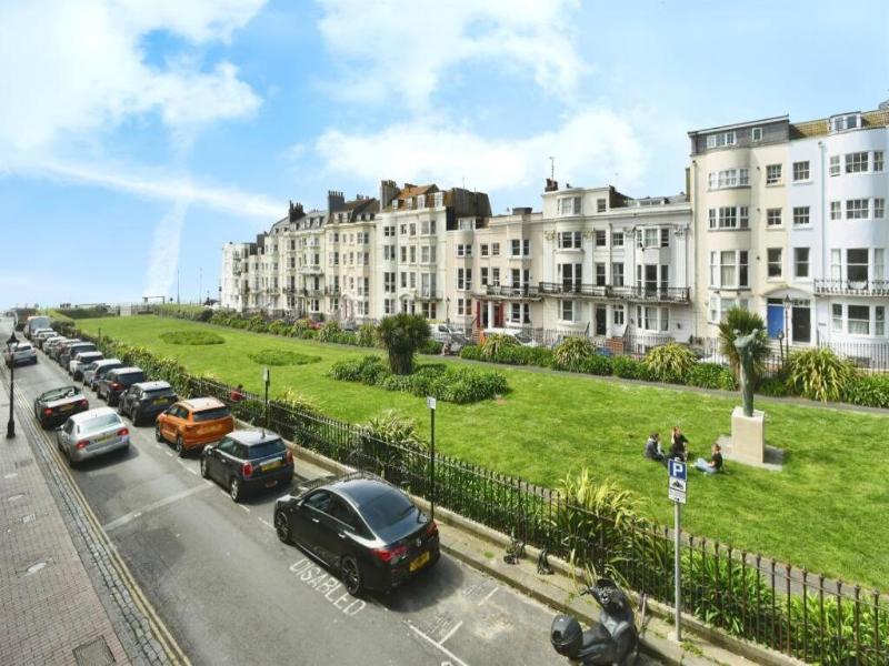 Square Townhouse image
