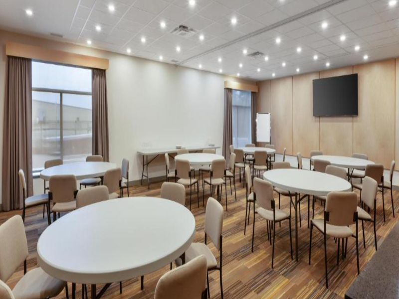 Best Western Plus Kawartha Lakes Hotel & Suites image