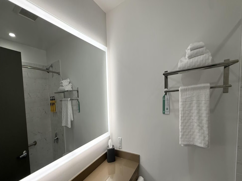 Best Western Plus Kawartha Lakes Hotel & Suites image