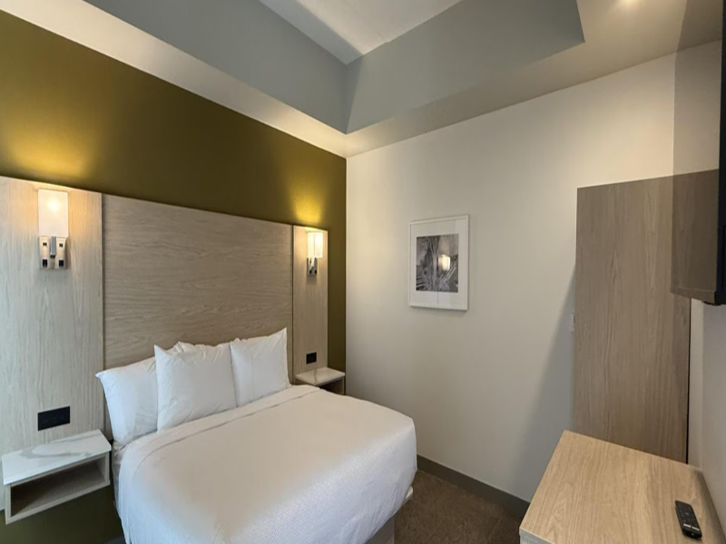 Best Western Plus Kawartha Lakes Hotel & Suites image