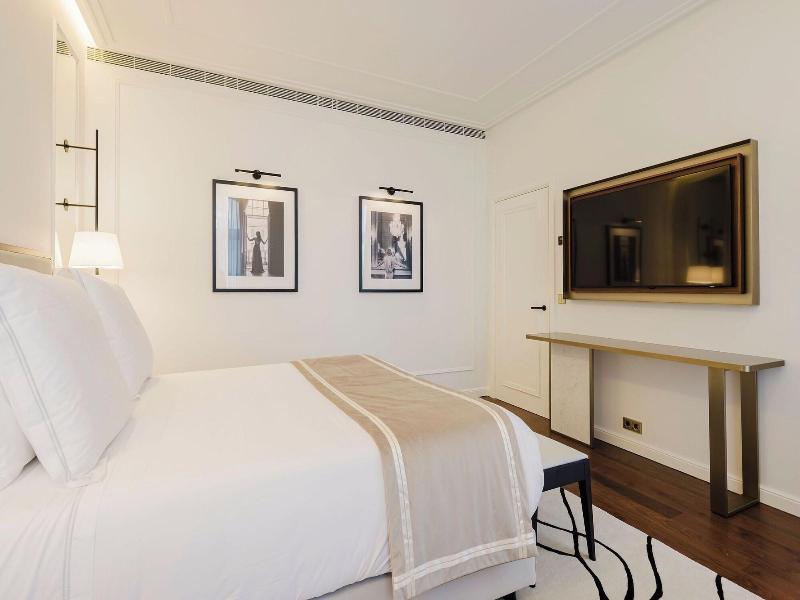 Lisbon Chiado Hotel & Spa image