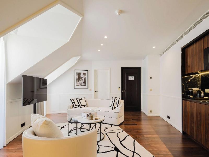 Lisbon Chiado Hotel & Spa image