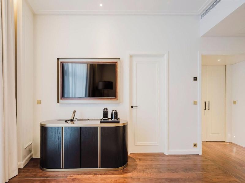 Lisbon Chiado Hotel & Spa image