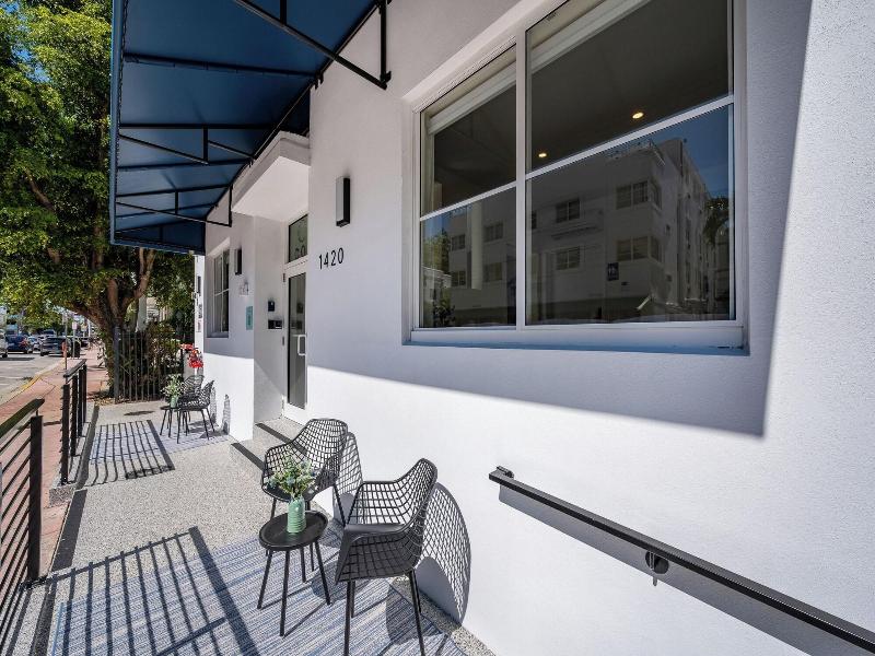 Casa Collins image