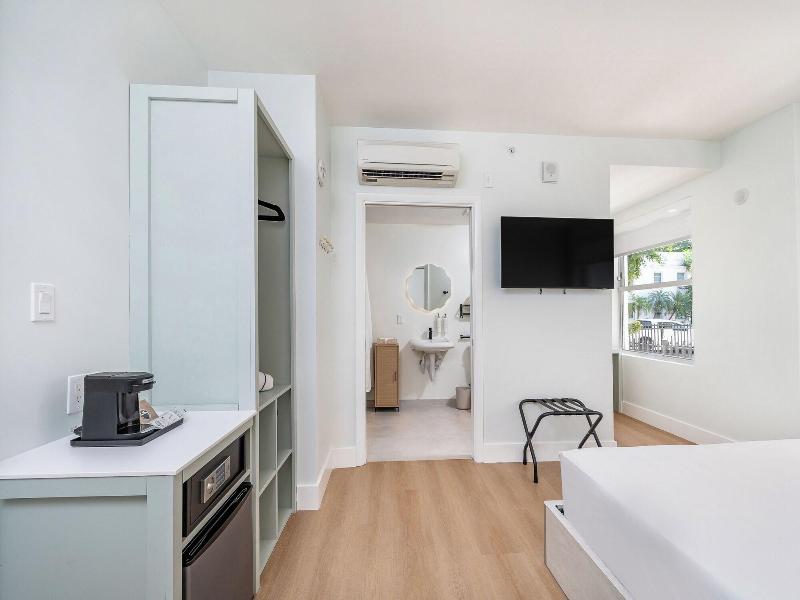 Casa Collins image