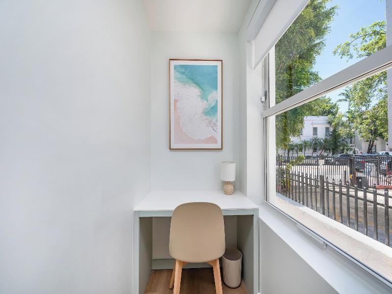 Casa Collins image