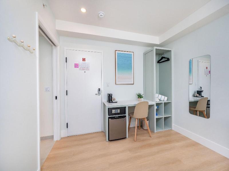 Casa Collins image