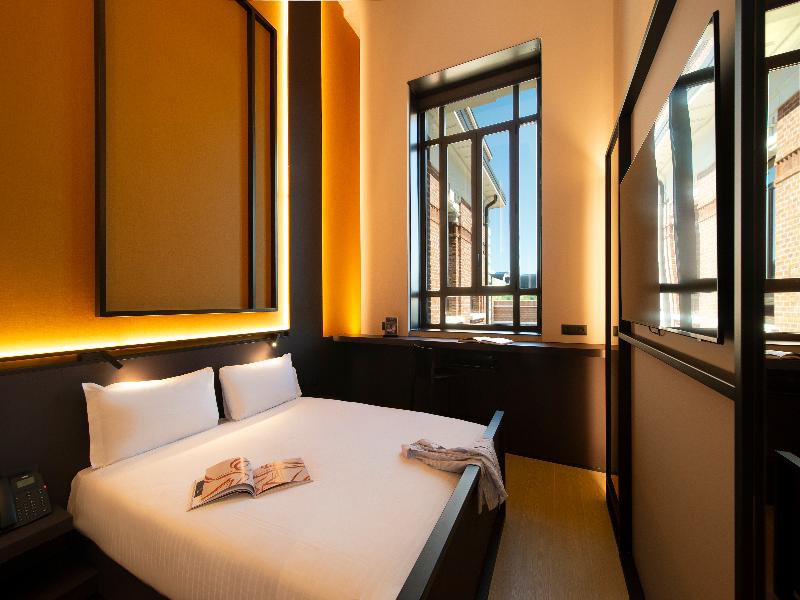 Breda Suites Hotel Milano image