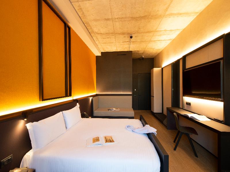 Breda Suites Hotel Milano image