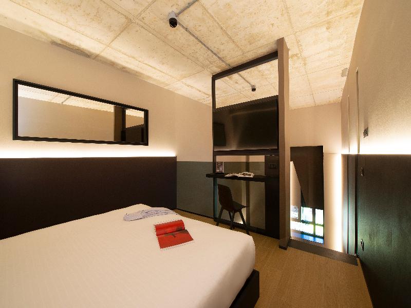 Breda Suites Hotel Milano image
