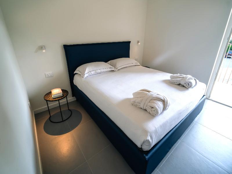Phi Apartments Bergamo image