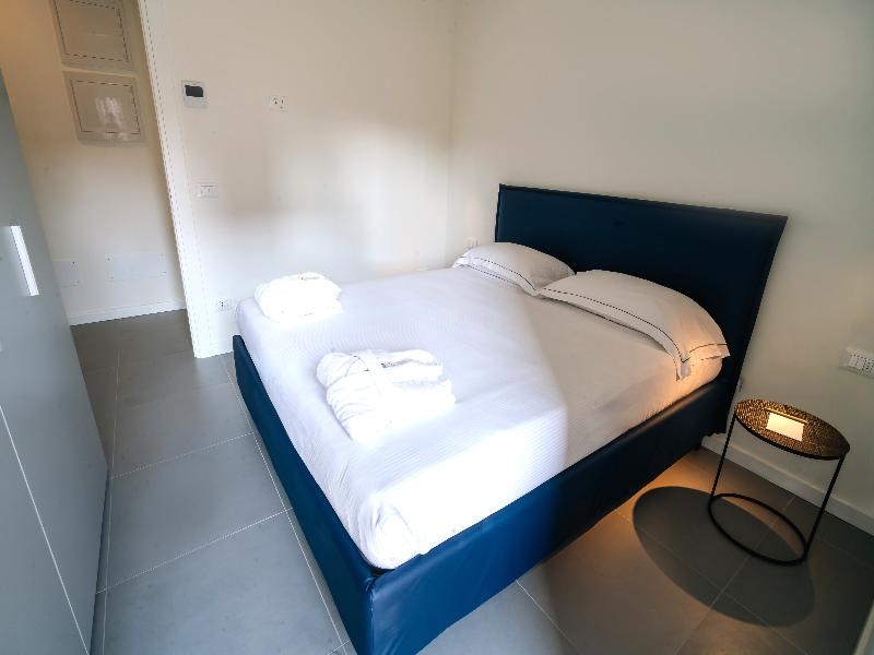 Phi Apartments Bergamo image