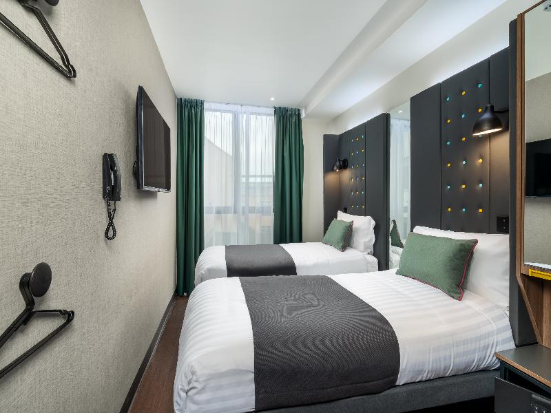 Point A Hotel Edinburgh, St Andrew Square image