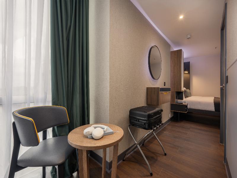Point A Hotel Edinburgh, St Andrew Square image