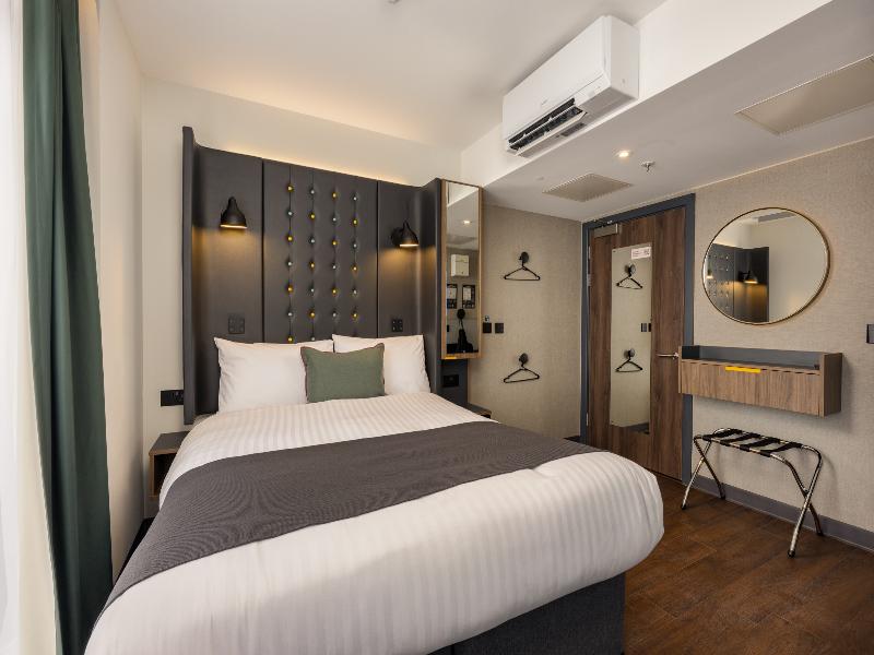 Point A Hotel Edinburgh, St Andrew Square image