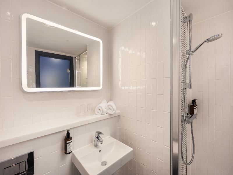 Point A Hotel Edinburgh, St Andrew Square image