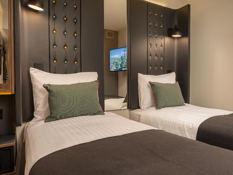 Point A Hotel Edinburgh, St Andrew Square image