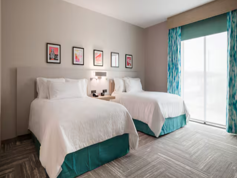 Hilton Garden Inn Kansas City Riverside image