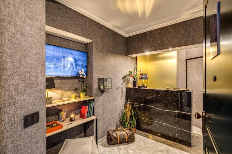 Pax Hotel image