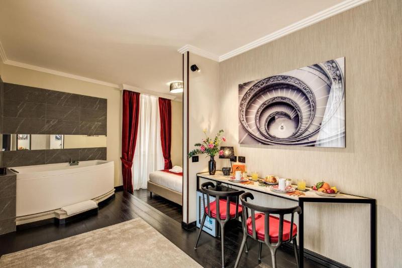 Pax Hotel image
