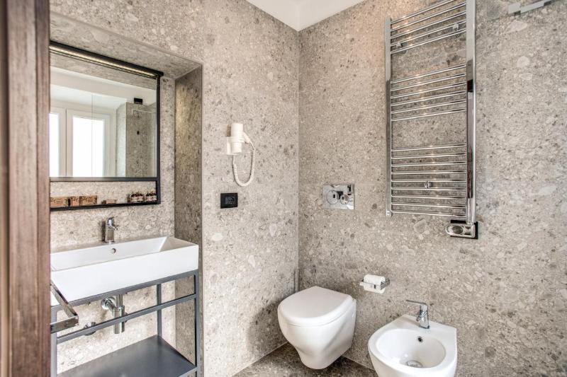 Pax Hotel image
