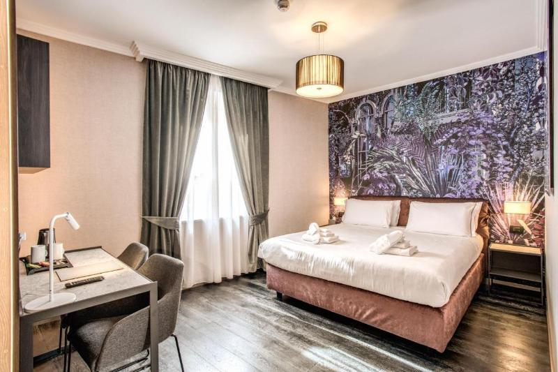 Pax Hotel image