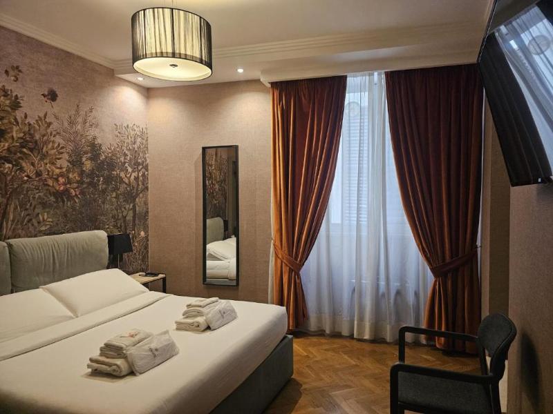 Pax Hotel image