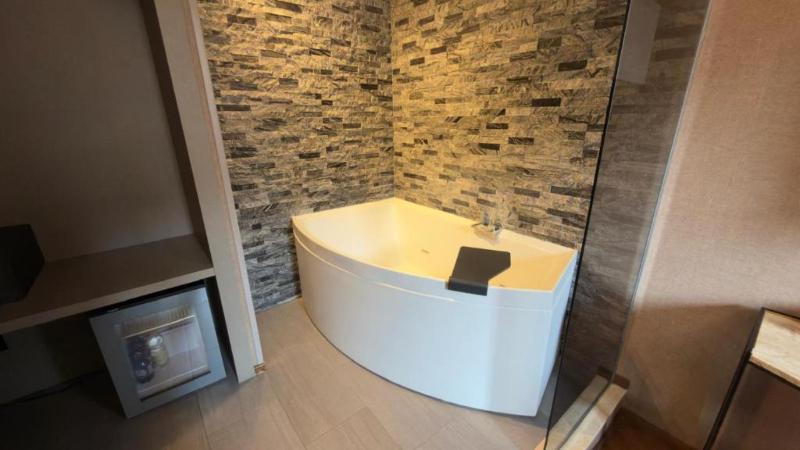 Pax Hotel image