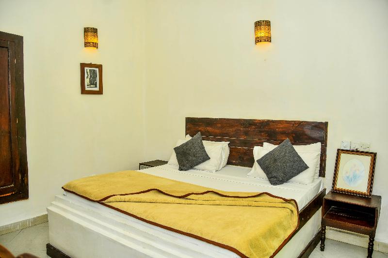 Stonetown Tides Hotel image