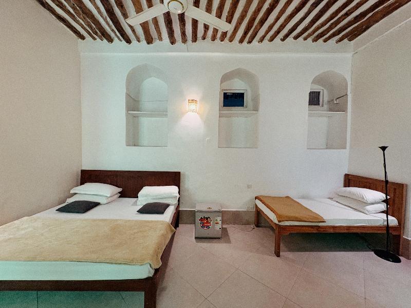 Stonetown Tides Hotel image
