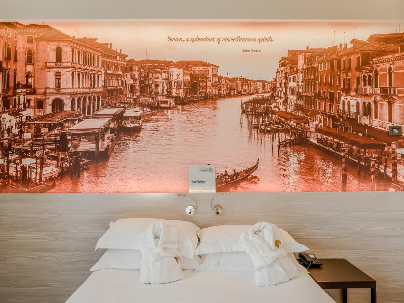 Hotiday Venezia Marco Polo image