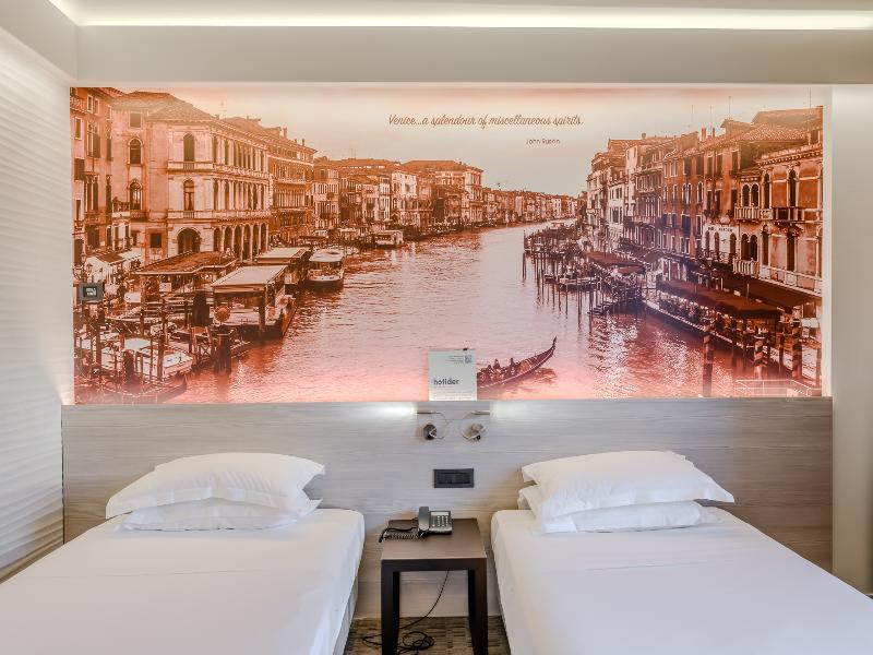 Hotiday Venezia Marco Polo image
