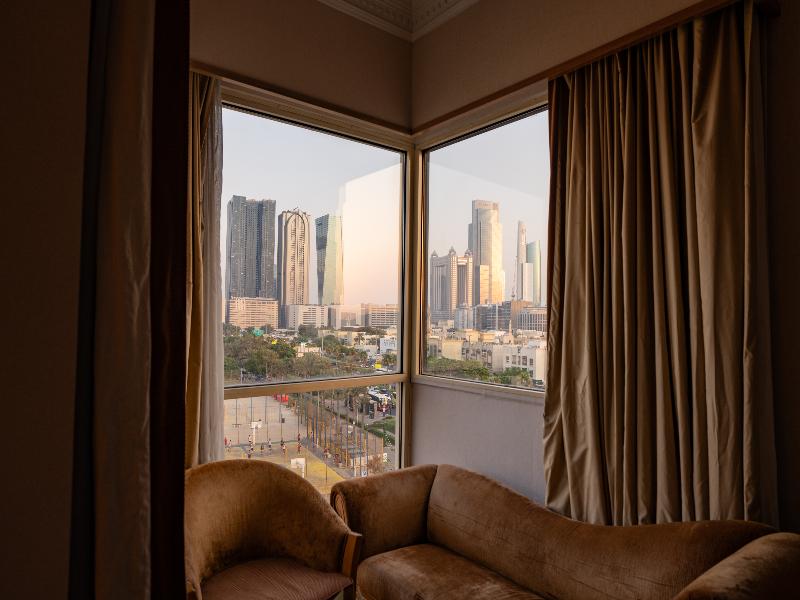 Luxe Avenue Hotel image