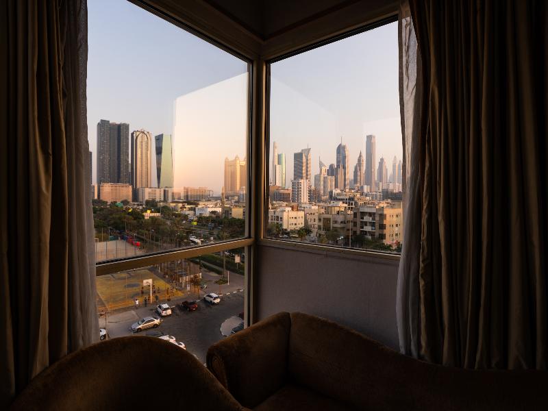 Luxe Avenue Hotel image