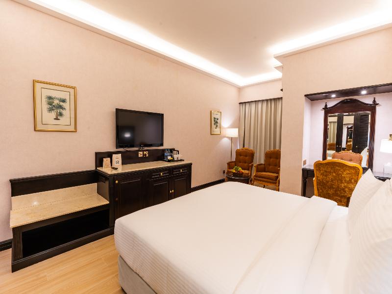 Luxe Avenue Hotel image