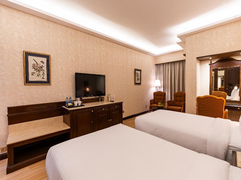 Luxe Avenue Hotel image