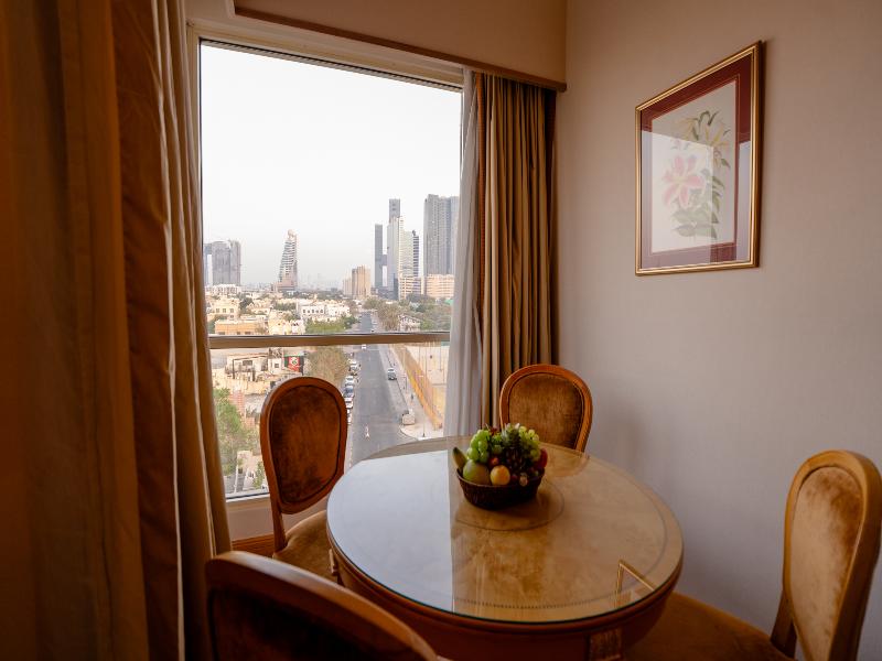 Luxe Avenue Hotel image