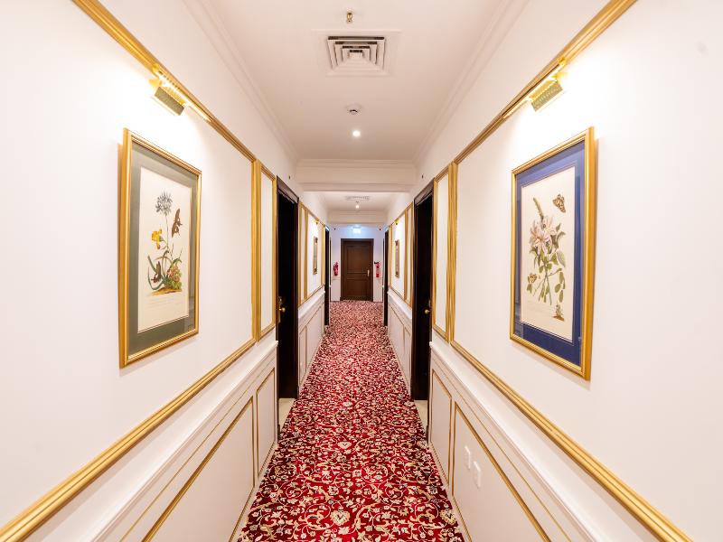 Luxe Avenue Hotel image