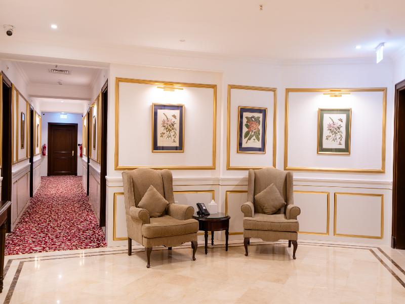Luxe Avenue Hotel image